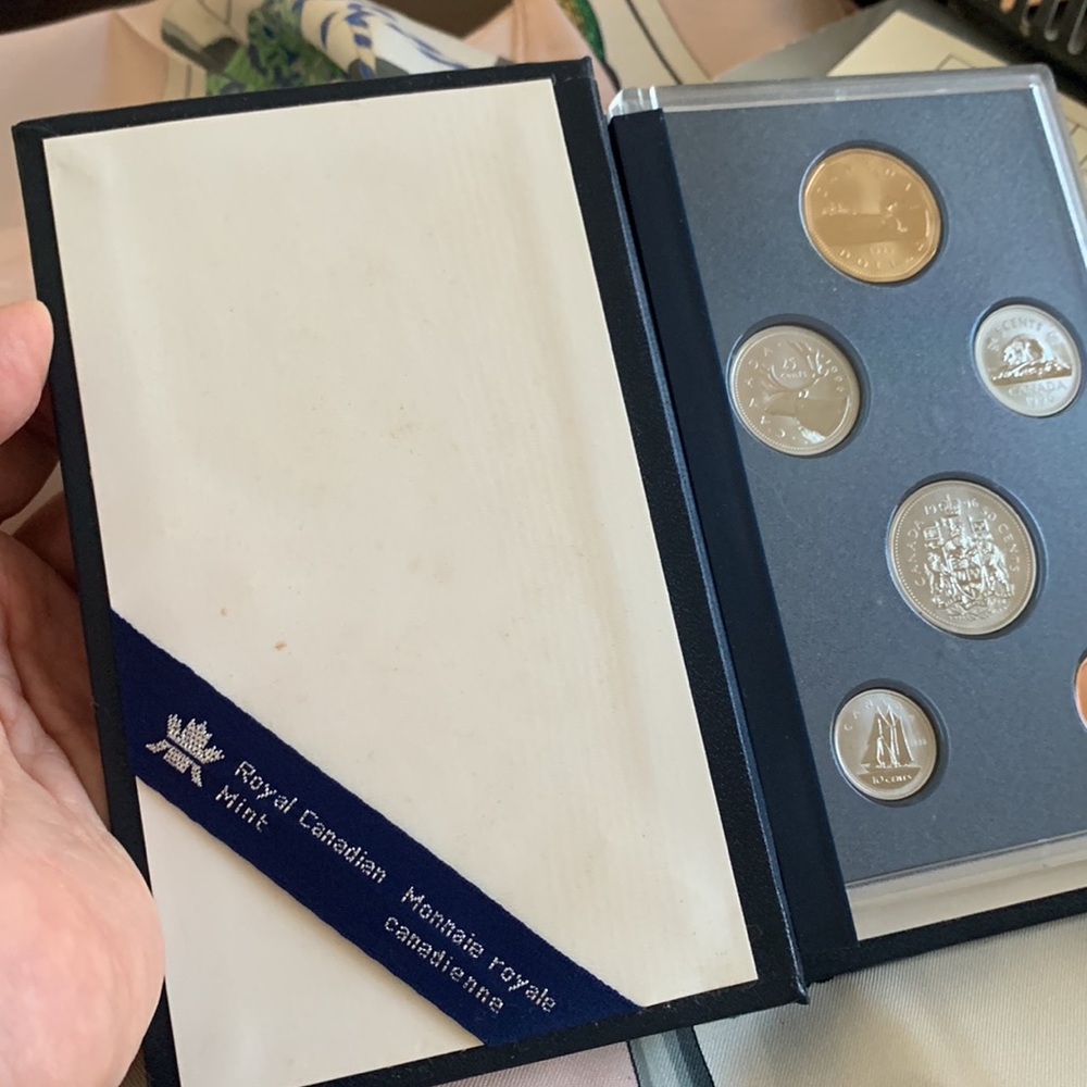 Coins - Picture 2 of 9